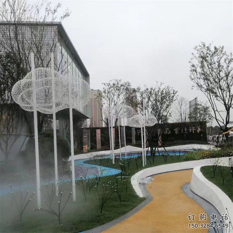 預(yù)定景觀云梯雕塑 彩繪剪紙?zhí)葑拥袼?校園云朵雕塑實景圖 預(yù)定景觀云梯雕塑 彩繪剪紙?zhí)葑拥袼?校園云朵雕塑實景圖
