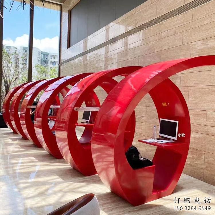 膠卷坐凳雕塑加工，現(xiàn)代美陳裝飾設(shè)計(jì)