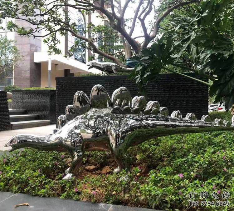 景觀恐龍雕塑廠家，拋光工藝，鏡面恐龍雕塑承接