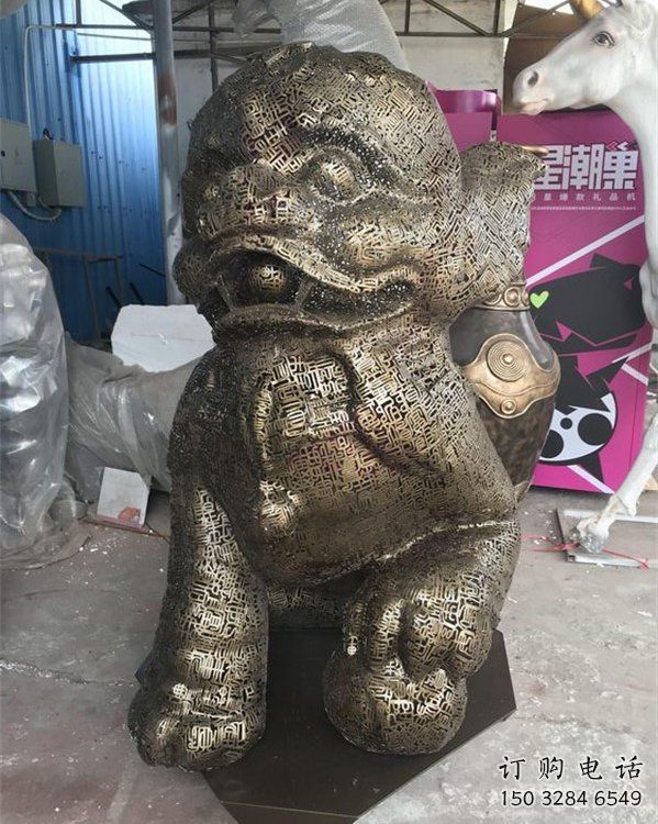 透雕獅子雕塑精品，鏤空編織工藝，不銹鋼獅子雕塑供求