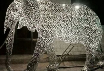 現(xiàn)代藝術(shù)大象雕塑展品，室外軟裝，鏤空大象雕塑訂做