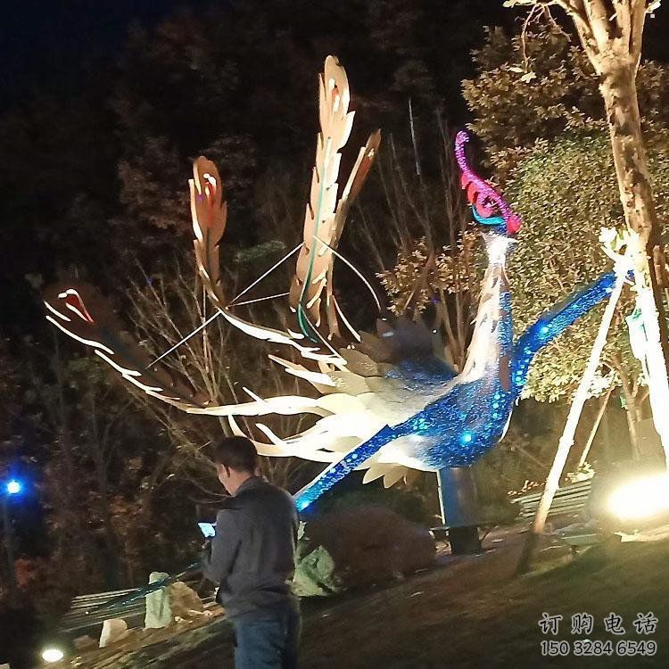 鳳凰雕塑專供，景區(qū)雕塑，城市發(fā)光鳳凰雕塑廠家提供