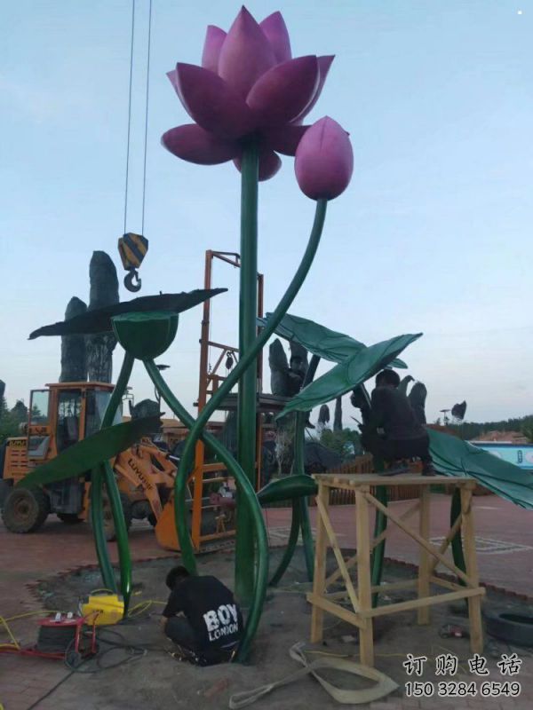 大型荷花雕塑公司，花園小品，荷花雕塑提供