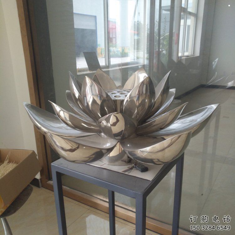 荷花雕塑展品，景觀概念，景觀鏡面荷花雕塑廠家優(yōu)選