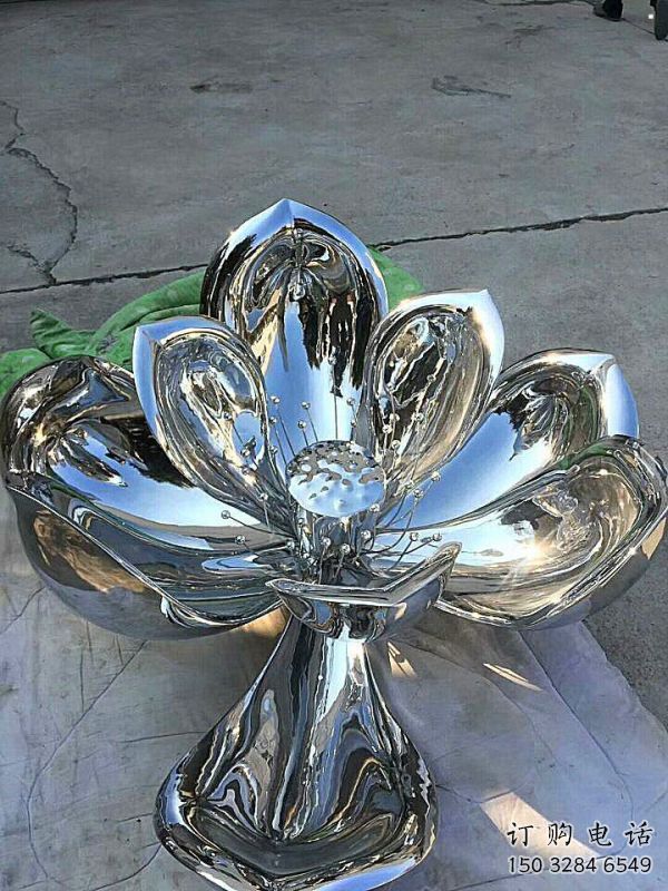 荷花雕塑制作廠家，白鋼組合，公共鏡面荷花雕塑優(yōu)選