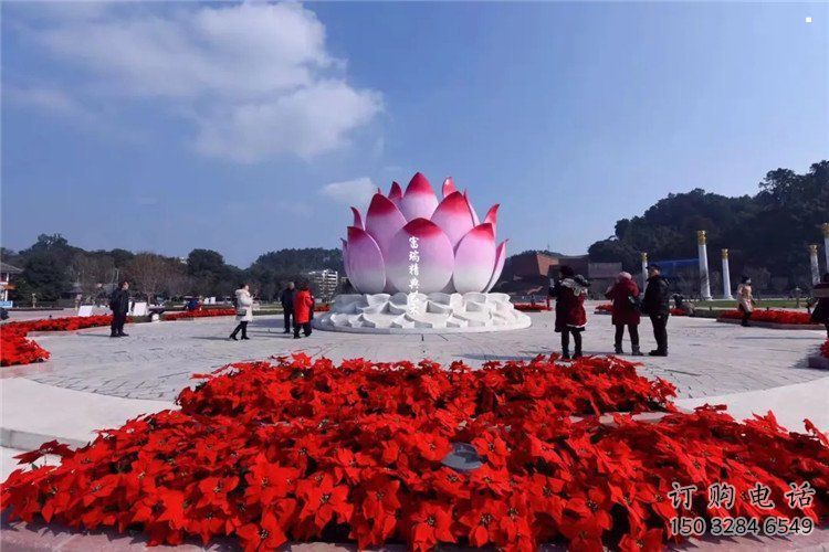 烤漆蓮花雕塑廠家，小區(qū)雕塑，不銹鋼蓮花噴泉雕塑優(yōu)價