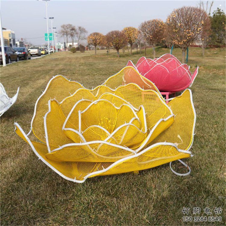 玫瑰花雕塑選用，彩鋼制作，燈光鏤空玫瑰花雕塑制造商
