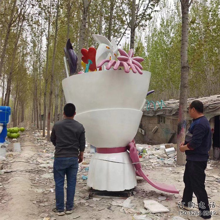 花朵雕塑承接，景觀概念，戶外郁金香花朵雕塑供需