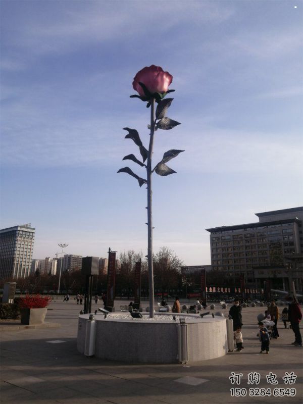 花朵月季雕塑承接，街景小品，月季花朵雕塑標(biāo)志訂做