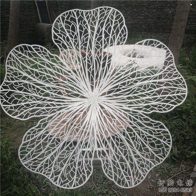 梨花雕塑選定，拉絲工藝，景觀不銹鋼梨花雕塑預(yù)定