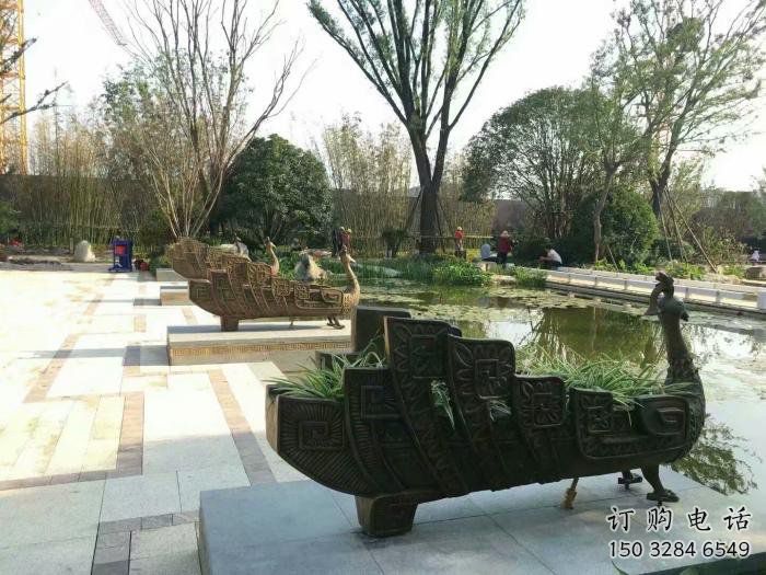公園孔雀雕塑定價(jià)，景觀概念，仿古孔雀雕塑廠家選用?