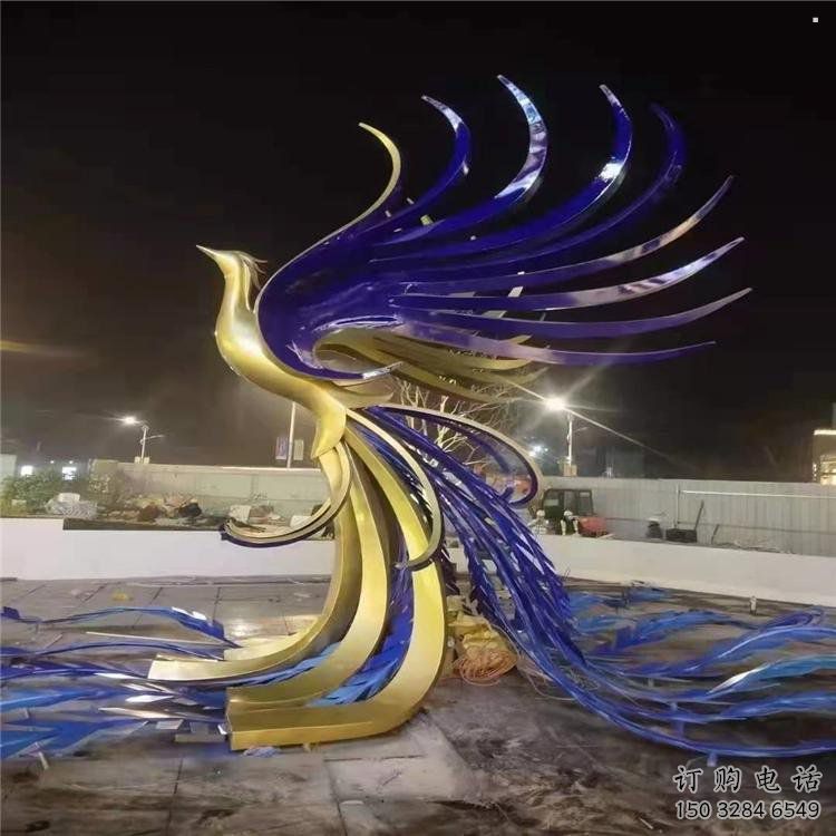 孔雀雕塑廠家，景區(qū)雕塑，景觀不銹鋼孔雀雕塑提供