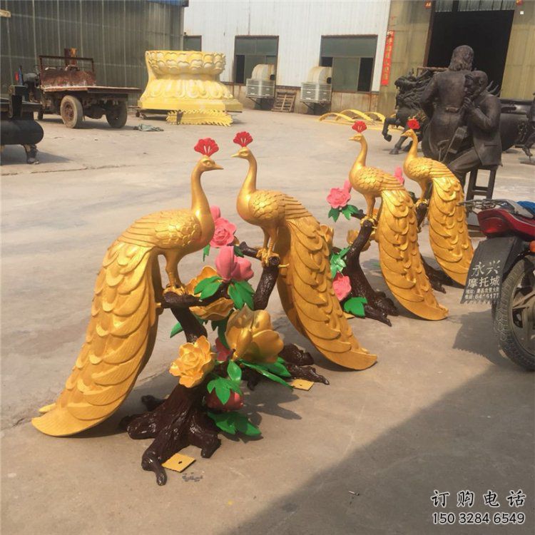 戶外孔雀擺放批發(fā)，景觀雕塑，銅孔雀雕塑生產(chǎn)商