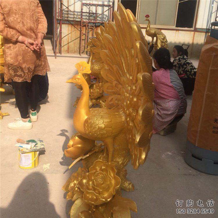 花園孔雀雕塑點(diǎn)擊，多彩藝術(shù)，銅孔雀雕塑承接
