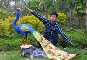 彩繪孔雀雕塑觀賞型，公園小品，別墅仿真孔雀雕塑廠家
