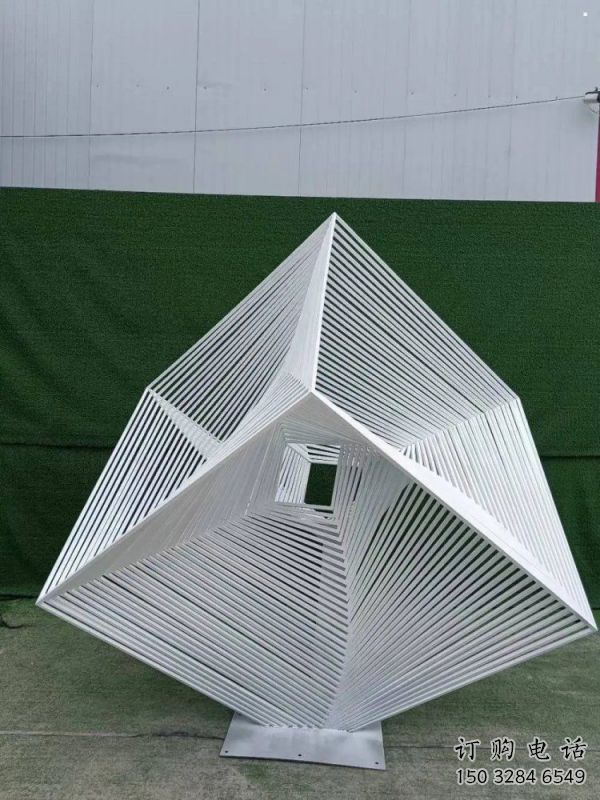 立方體雕塑承接，城市裝飾，鏤空立方體雕塑批發(fā)