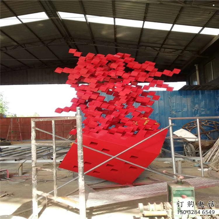 立方體雕塑點(diǎn)擊，城區(qū)小品，園林鏤空立方體雕塑承接