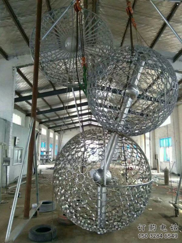 空心球雕塑點(diǎn)擊，景觀雕塑，鏤空空心球雕塑制作