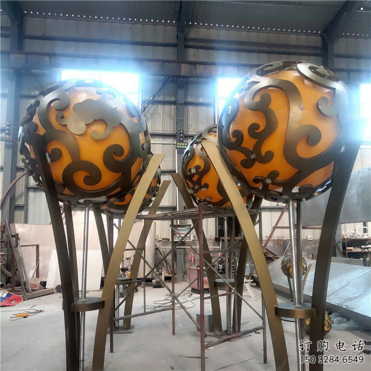 空心球雕塑提供，白鋼構(gòu)件，鏤空空心球雕塑生產(chǎn)