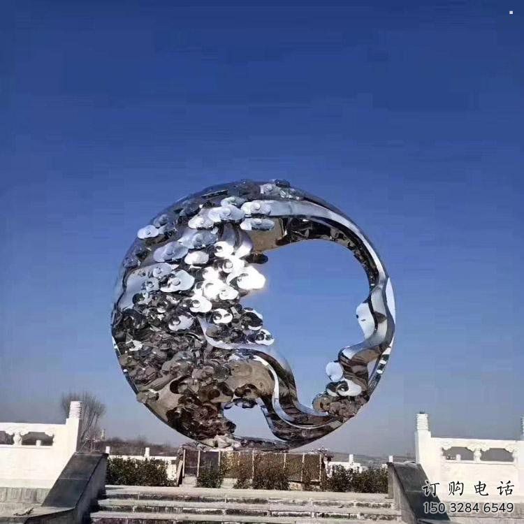 鏤空球雕塑優(yōu)價(jià)，小區(qū)擺件，異形鏤空球雕塑廠家精選