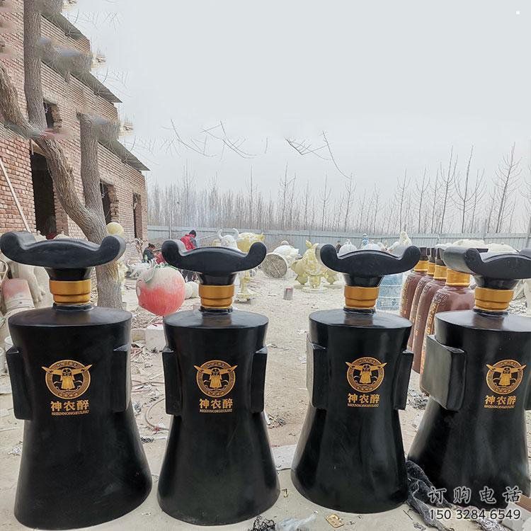 酒瓶雕塑供求，美陳雕塑，玻璃鋼酒瓶雕塑優(yōu)選