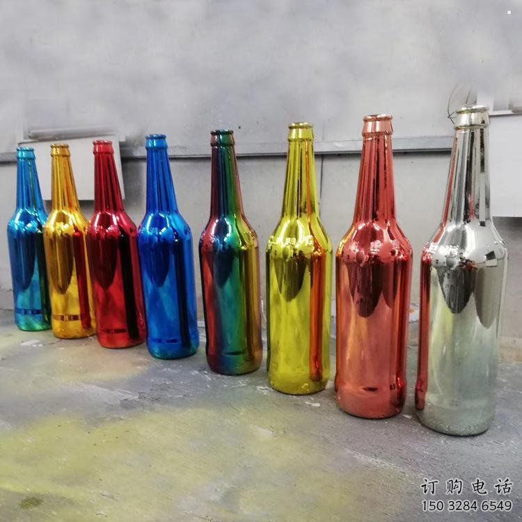 啤酒瓶雕塑通用，戶外雕塑，玻璃鋼啤酒瓶雕塑供應