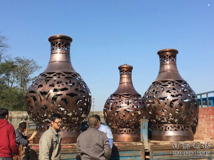 銅花瓶雕塑精選，戶外雕塑，景觀銅花瓶雕塑優(yōu)價(jià)