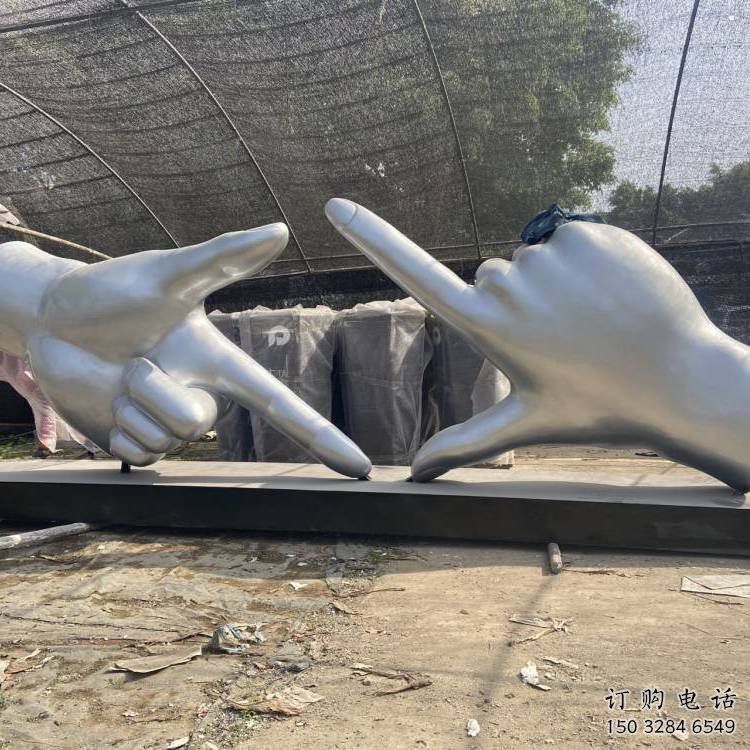 剪刀手雕塑供求，美陳雕塑，不銹鋼剪刀手雕塑制造
