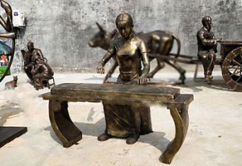 彈古箏雕塑制造商，小區(qū)擺件，民俗人物雕塑提供