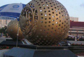 鏤空球雕塑點擊，圓雕體系，烤漆鏤空球雕塑標準