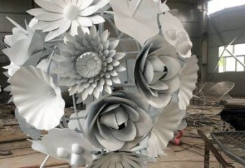 花球雕塑廠家，小區(qū)擺件，不銹鋼花球雕塑訂做