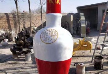 酒瓶雕塑生產(chǎn)，藝術雕塑，各類玻璃鋼酒瓶雕塑定制