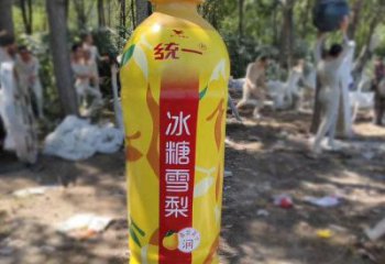 飲料瓶雕塑供應，圓雕體系，玻璃鋼飲料瓶雕塑制作展品