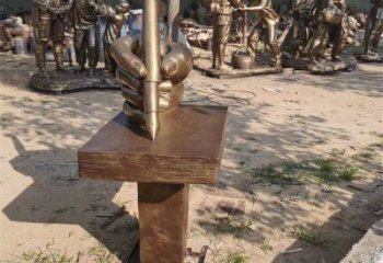 手握鋼筆雕塑承接，城市雕塑，仿銅手握鋼筆雕塑廠家
