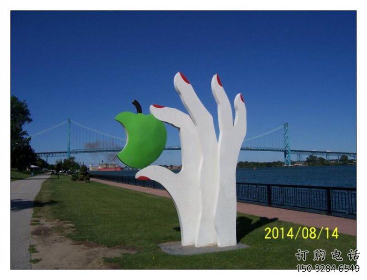 手掌雕塑廠家，廣場雕塑，不銹鋼手掌雕塑制作