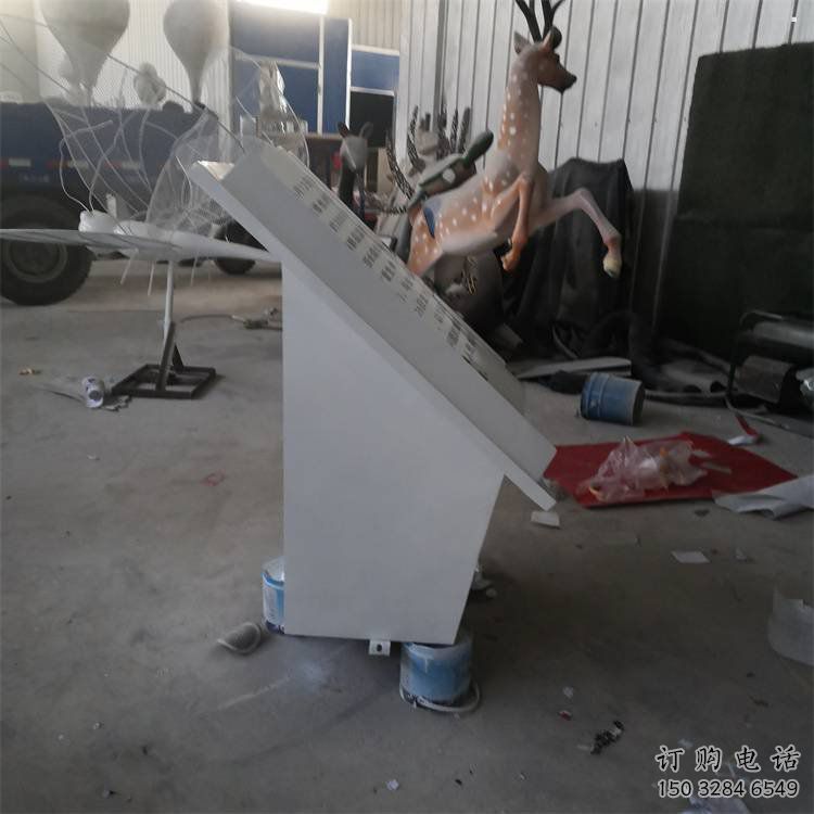 書籍雕塑承接，城市裝飾，大型玻璃鋼書籍雕塑公司