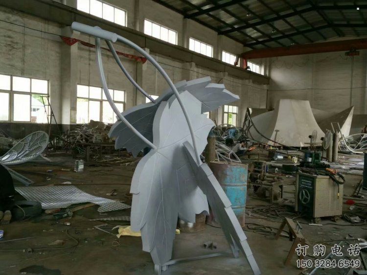 楓葉雕塑生產(chǎn)，景區(qū)案例，景觀不銹鋼楓葉雕塑優(yōu)選