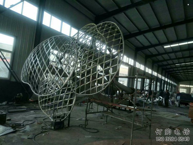 蘑菇樹(shù)雕塑選用，多彩藝術(shù)，鏤空蘑菇樹(shù)雕塑展品