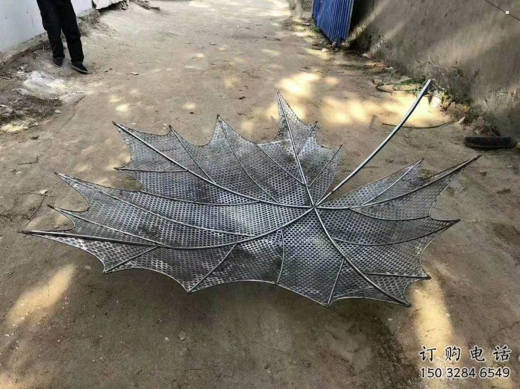 鏤空樹葉雕塑生產(chǎn)商，城市雕塑，鐵藝樹葉雕塑制造廠家