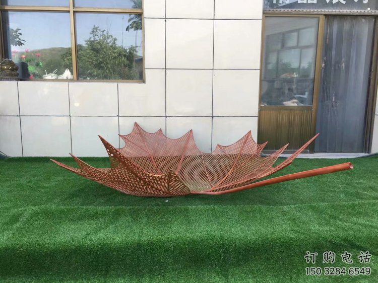 鏤空樹葉雕塑制作，美陳雕塑，鐵藝樹葉雕塑觀賞型