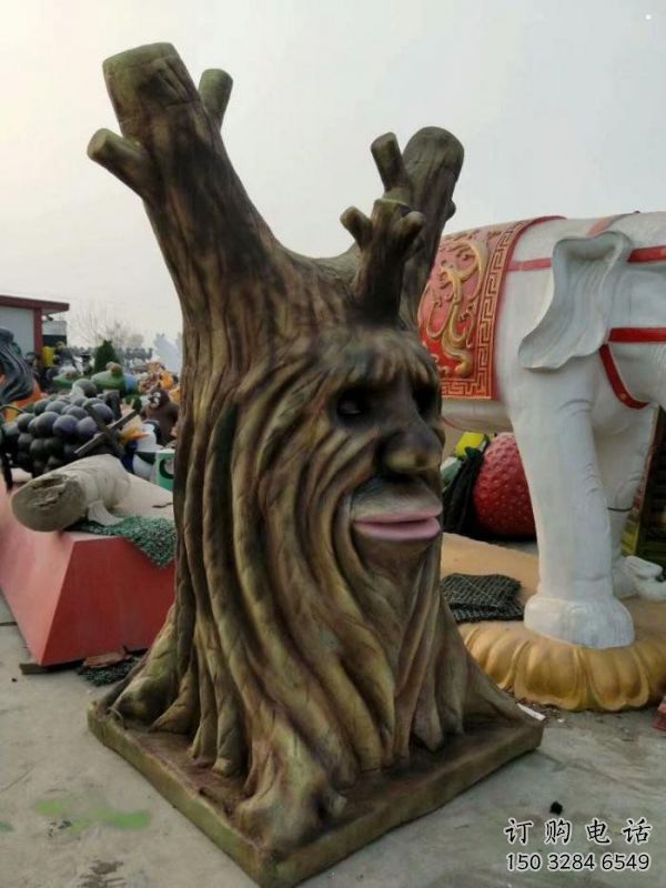 仿真樹雕塑優(yōu)選，小區(qū)擺件，玻璃鋼仿真樹雕塑生產(chǎn)商