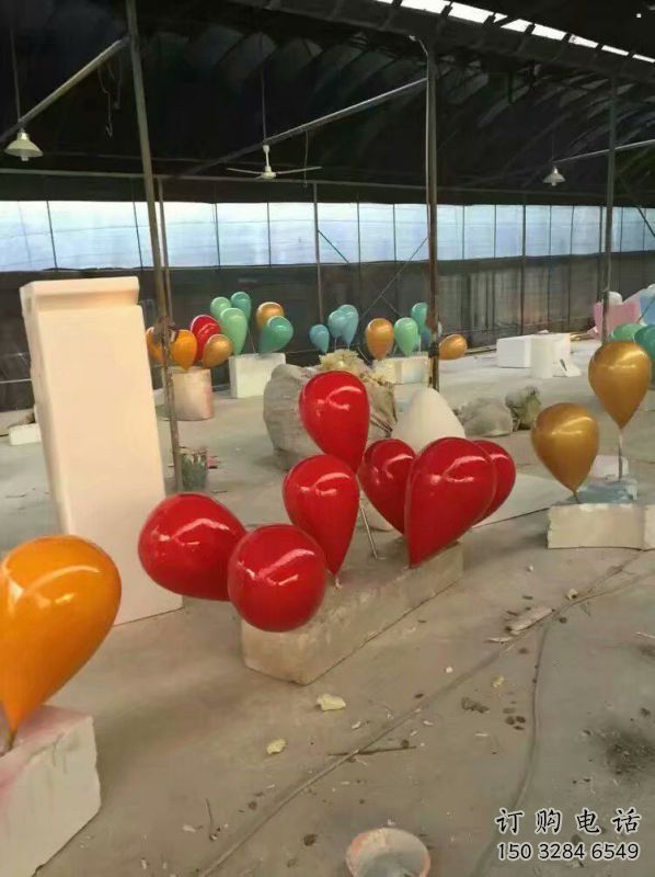 氣球樹雕塑加工，花園小品，制造玻璃鋼氣球樹雕塑廠家