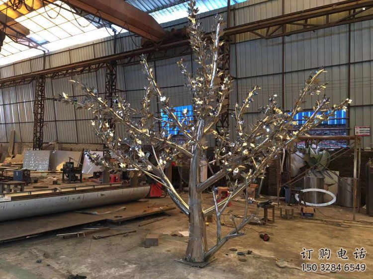 楓樹(shù)雕塑訂做，彩鋼制作，不銹鋼楓樹(shù)雕塑廠家