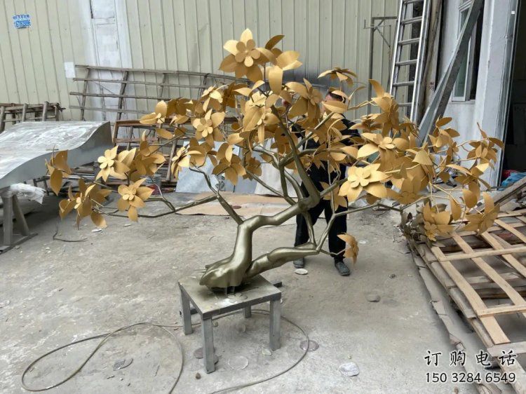 發(fā)財樹雕塑訂做，美陳雕塑，不銹鋼發(fā)財樹雕塑優(yōu)選