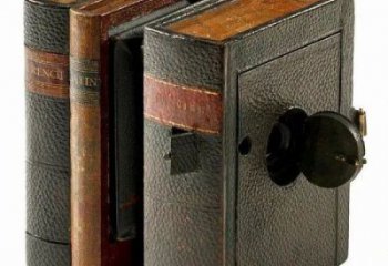 銅書籍雕塑廠家，金屬組合，銅書籍雕塑定做