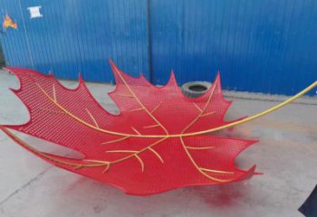 鏤空楓葉雕塑制造，歐式風(fēng)格，鐵藝楓葉雕塑定制廠家