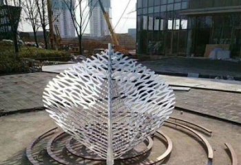 鏤空樹葉雕塑選用，陸地擺件，鐵藝樹葉雕塑加工廠家