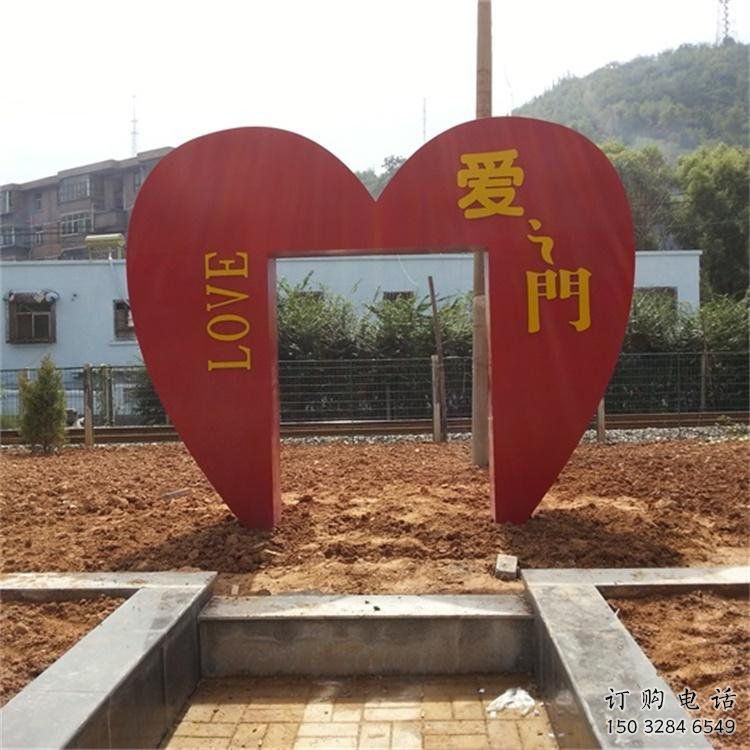 桃心雕塑常用，公園小品，不銹鋼桃心雕塑生產(chǎn)商