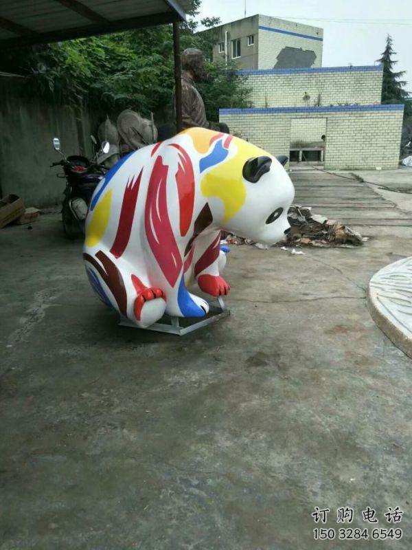 公共熊貓雕塑訂做，城市裝飾，庭院彩繪熊貓雕塑展品