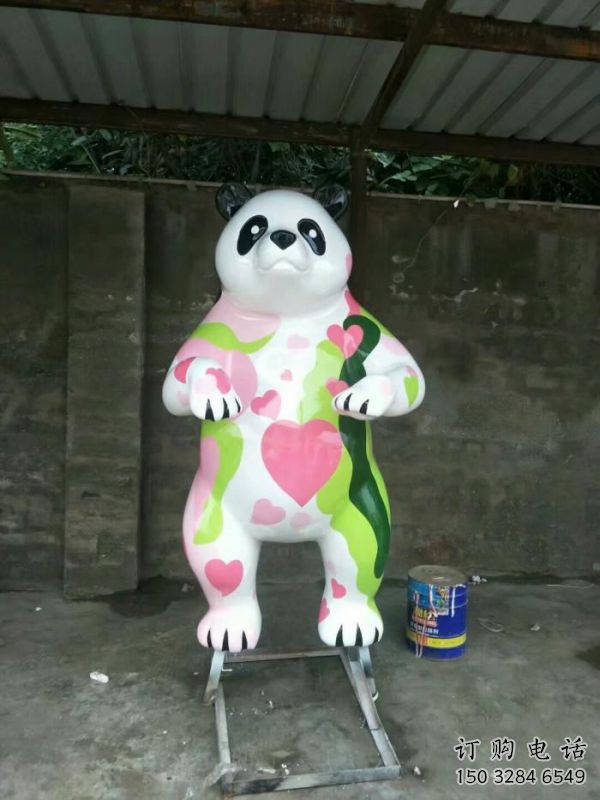 熊貓雕塑常用，景觀概念，彩繪熊貓雕塑廠家展品